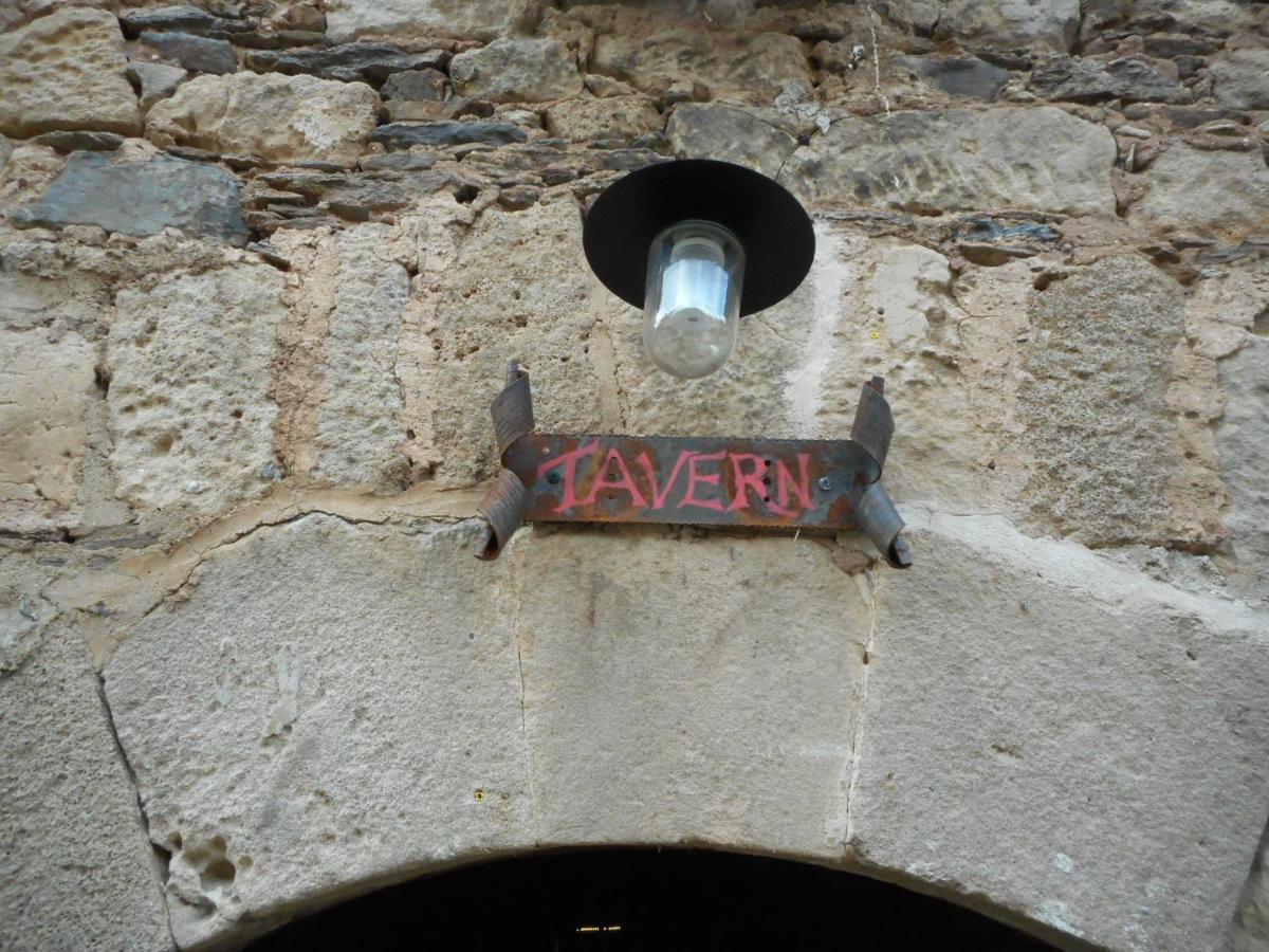 The Tavern Castelnau-Pégayrols Exteriör bild